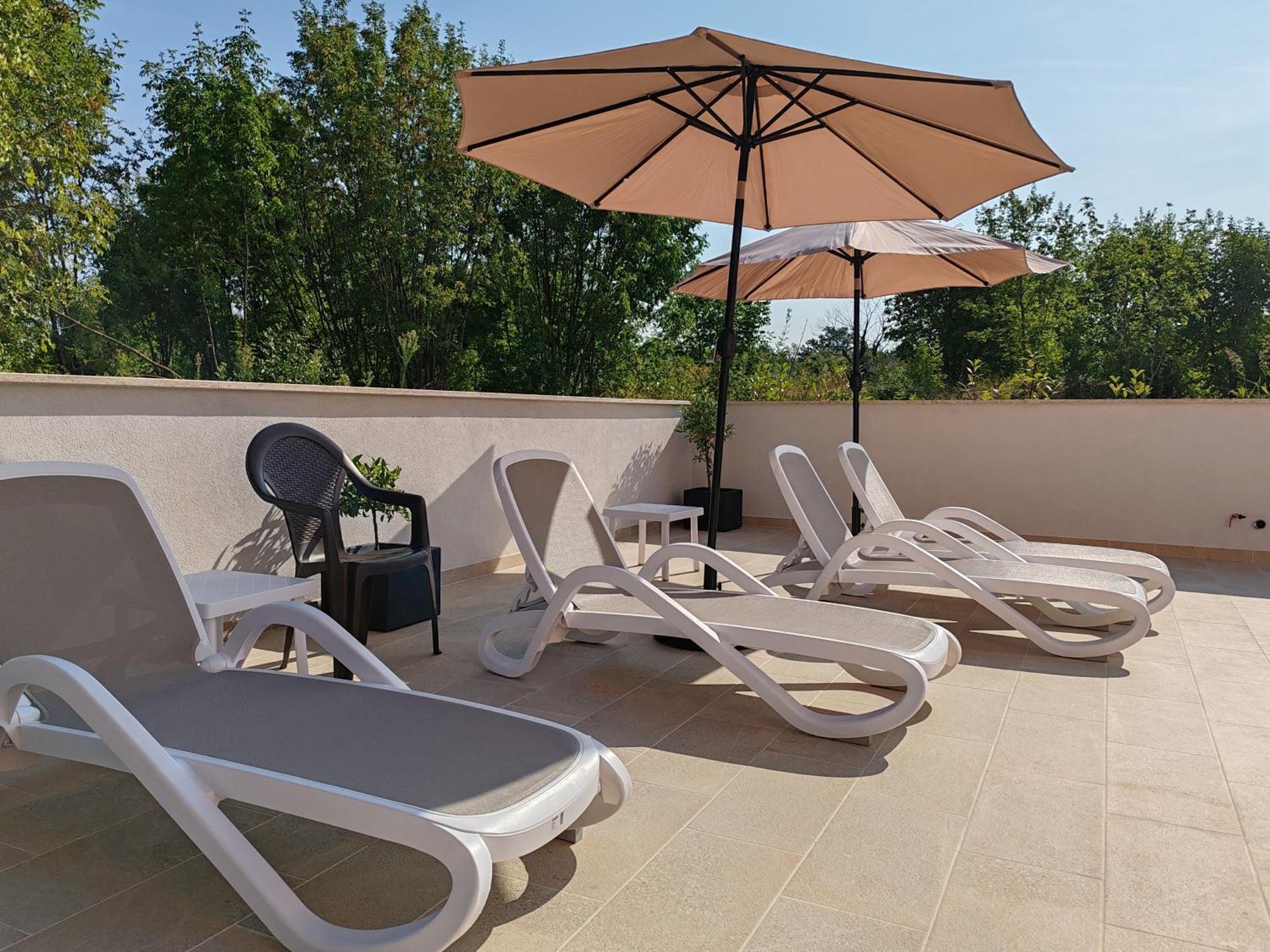 Apartments Oleander Lovrecica-Residence With Pool Exterior foto